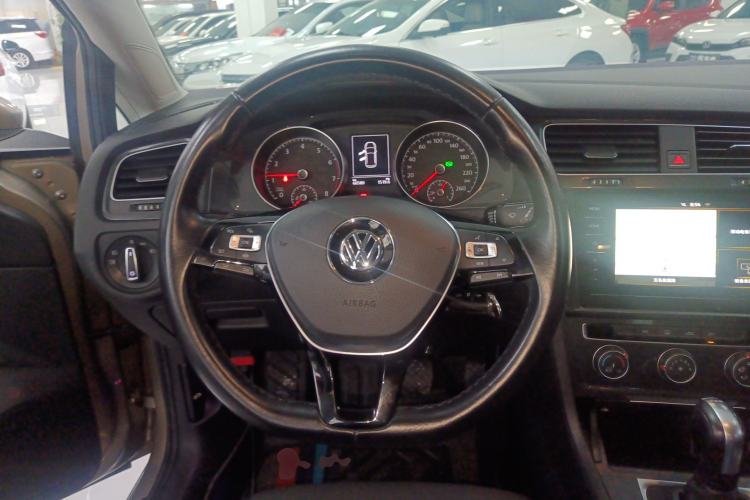 Used Volkswagen Golf 2020 200TSI DSG Comfortable and Ambitious Edition