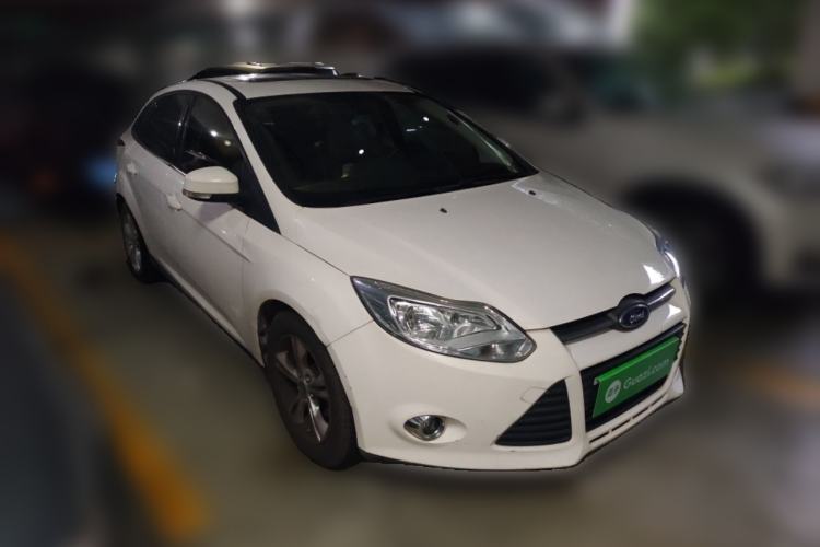 Used Ford Focus 2012 Sedan 1.6L Automatic Fashion Edition
