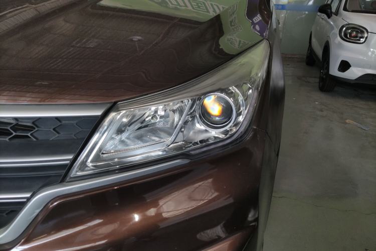 Used Baojun 730 2019 1.5L Manual Fashion Model 7-seater National V