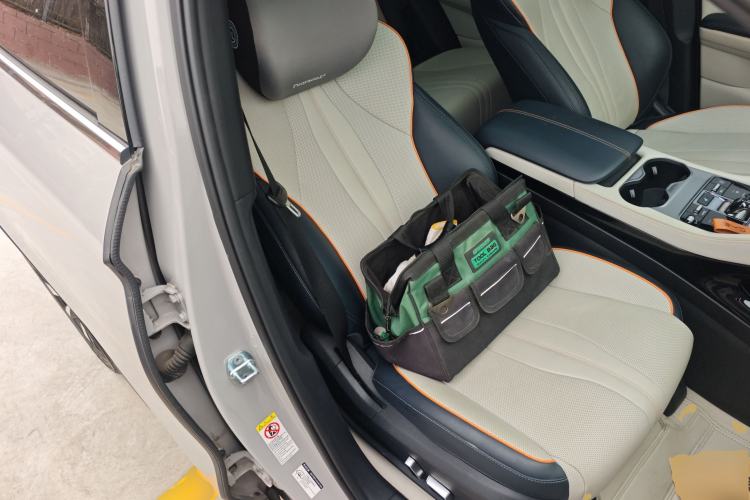 Used BYD Song PLUS New Energy 2023 Champion Edition EV 520KM Flagship Model Right Front Seat