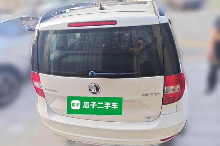 Used Skoda Yeti 2016 1.6L Manual Front-Wheel-Drive Version Rear