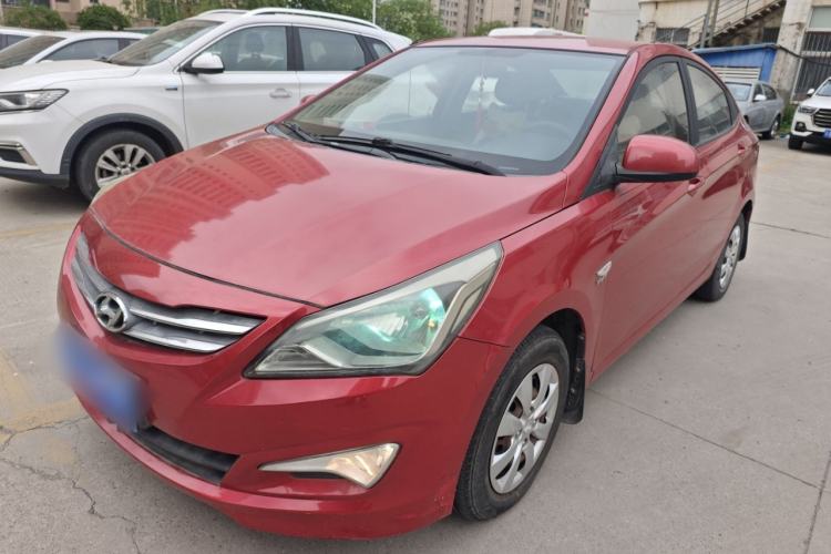 Used Hyundai Verna (older generation) 2014 1.4L Manual Smart GLS Trim
