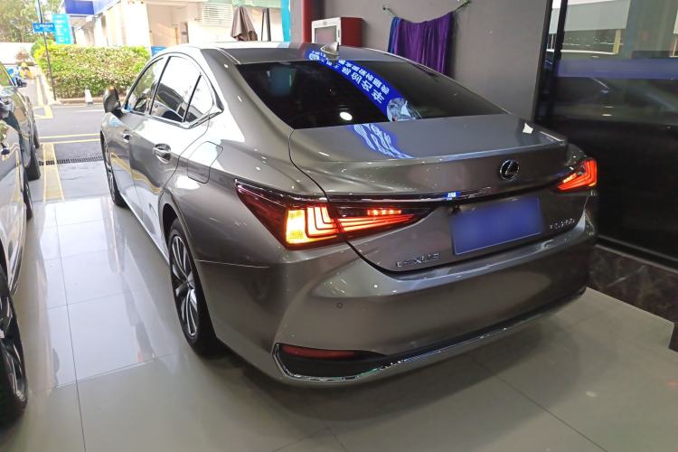 Used Lexus ES 2020 200 Excellence Edition

