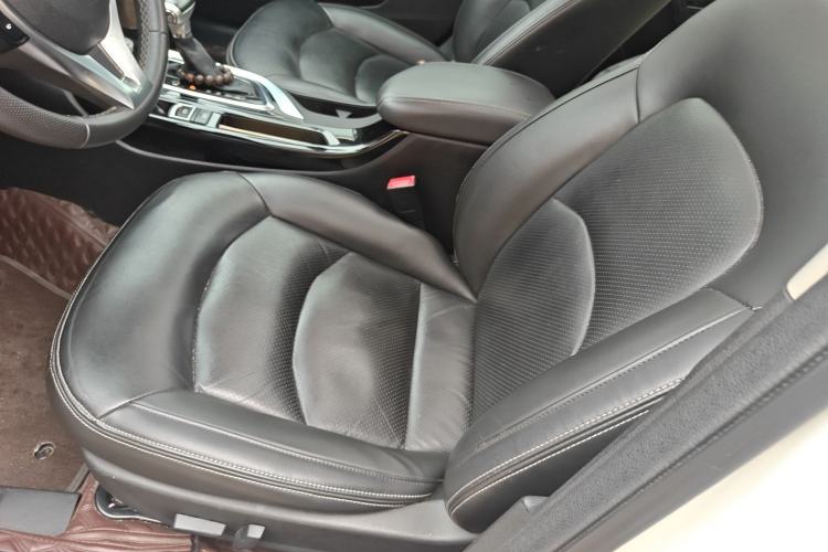 Used GAC Trumpchi GA6 2016 235T DCT Luxury Edition Left Front Seat