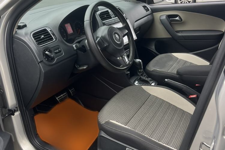 Used Volkswagen Polo 2012 1.6L Cross Polo Automatic Transmission