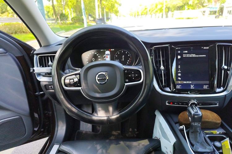 Used Volvo S60 2020 T4 Zhiyuan Luxury Edition