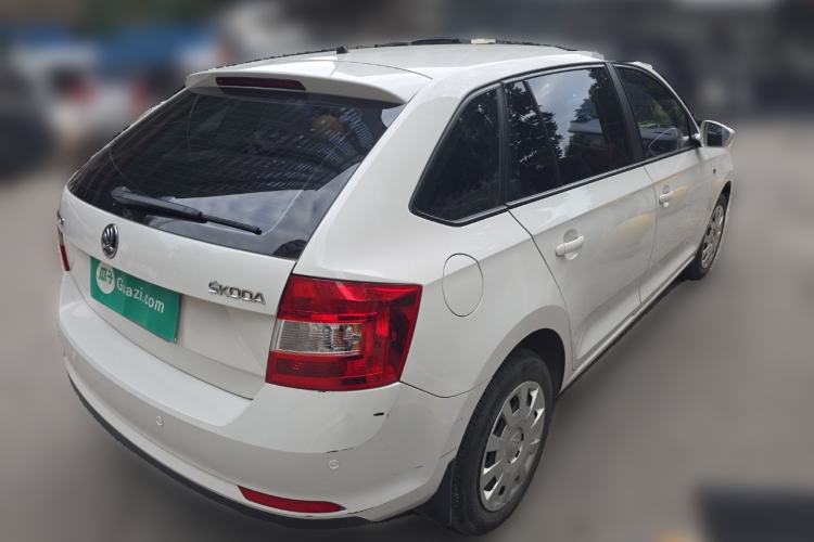 Used Skoda Rapid Spaceback 2014 1.6L Automatic Enjoyment Edition