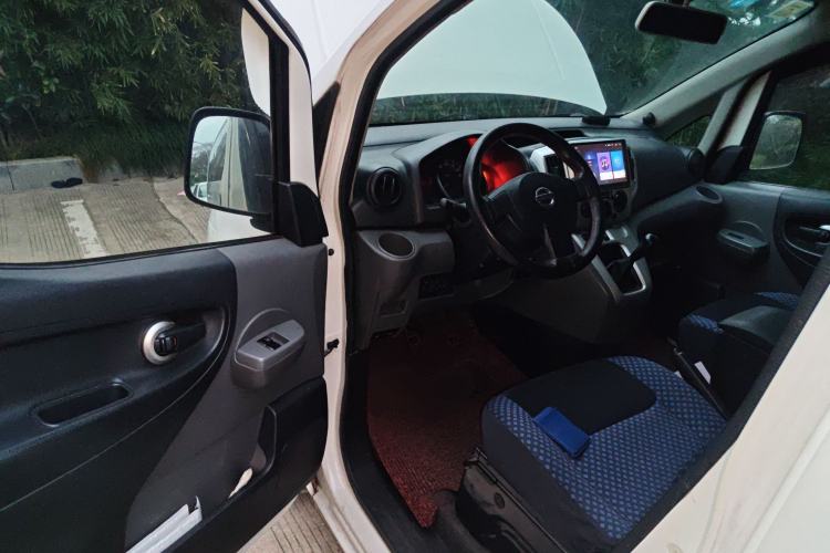 Used Nissan NV200 2011 1.6L 232 Seats Zunya Trim Driver Seat