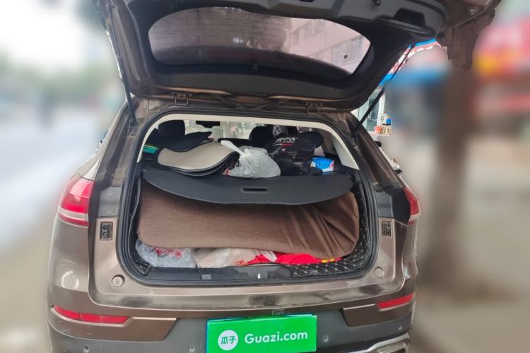 Used Haval H6 2017 Red Label 2.0T Automatic Two-Wheel Drive ZhiShang Model