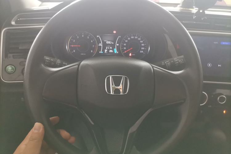 Used Honda Gienia 2017 1.5L CVT Comfort Version
