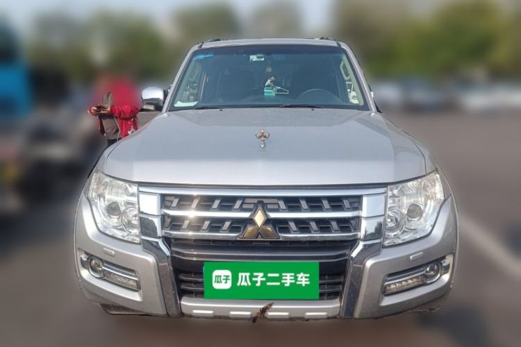 Used Mitsubishi Pajero 2018 3.0L Automatic Luxury Edition