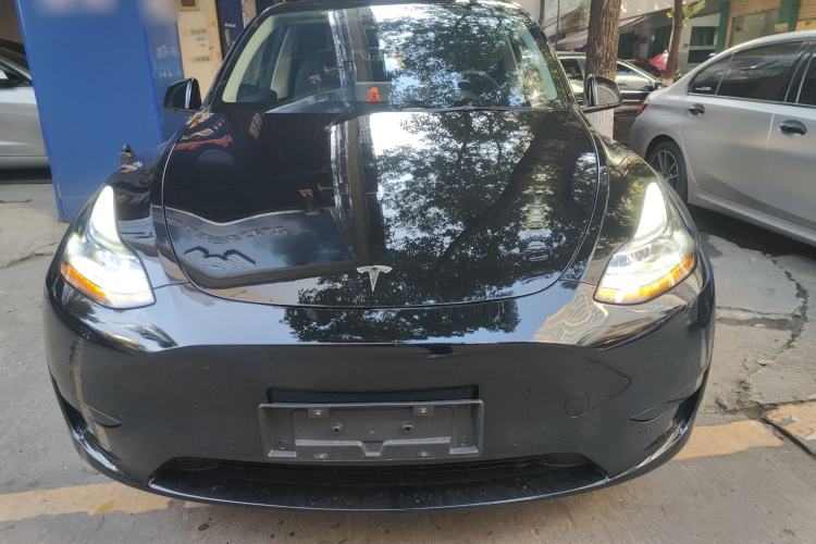 Used Tesla Model Y 2023 Rear-Wheel-Drive Version