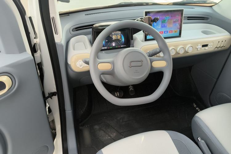 Used Bestune Pony 2025 222km Range Agile Horse Steering Wheel