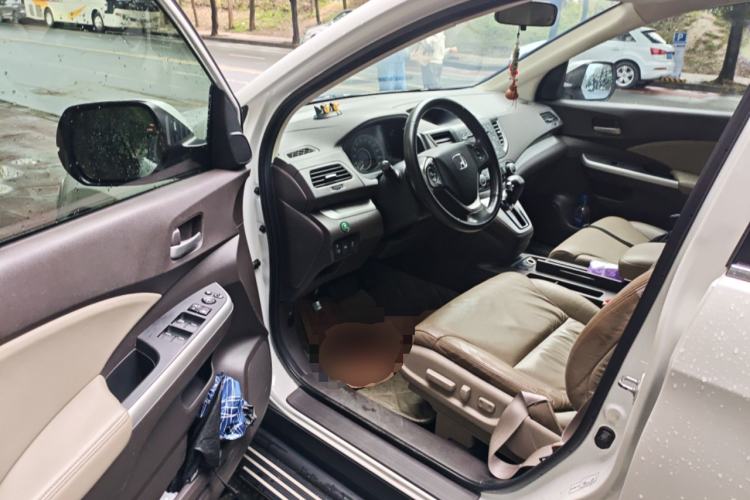 Used Honda CR-V 2013 2.4L two-wheel drive luxury version Driver Seat