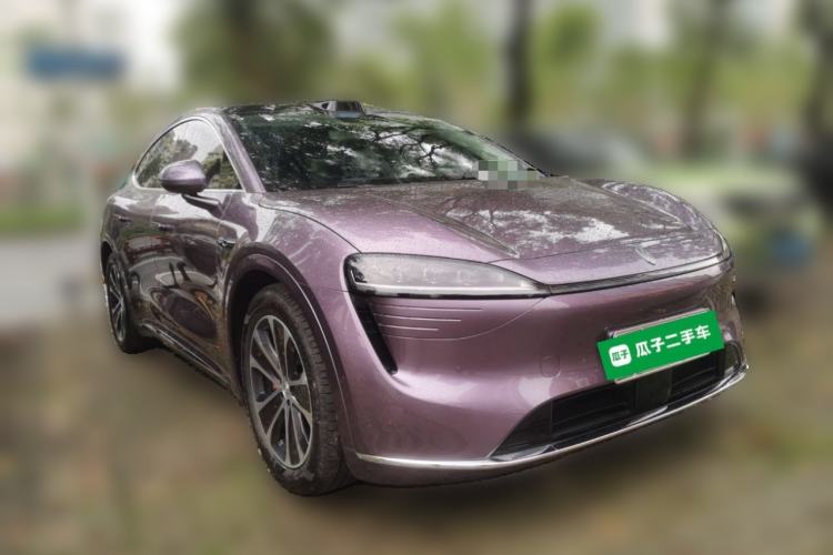 Used Hima Luxeed R7 2024 All-Electric 736 km Ultra Front Right 45 Deg