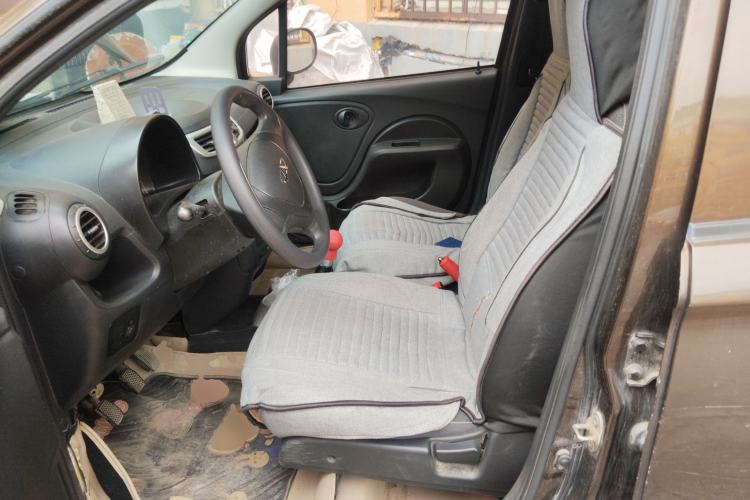 Used Chery QQ 2013 1.0L Manual Happy Edition
