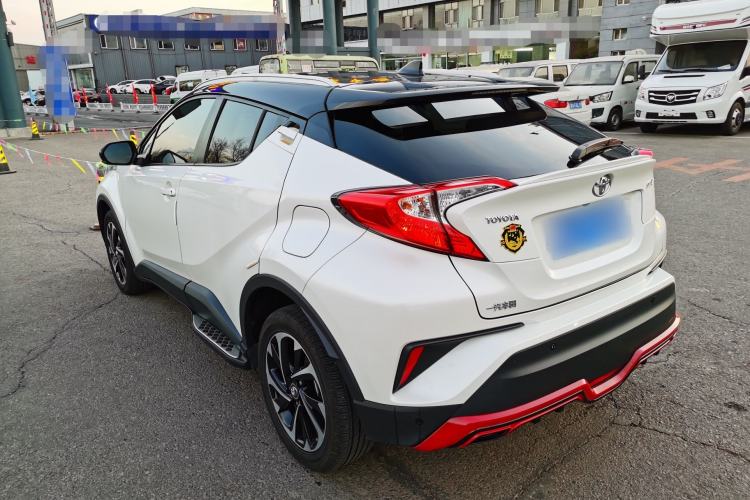 Used Toyota IZOA 2018 2.0L Yichi Version China VI Standard