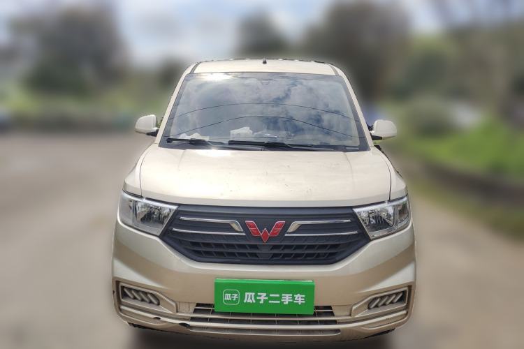 Used Wuling Hongguang V 2019 1.5L Enjoyment Version China VI LAR
