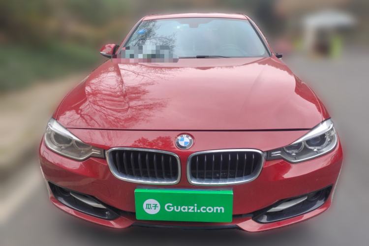 Used BMW 3 Series 2013 320i Sport Design Package
