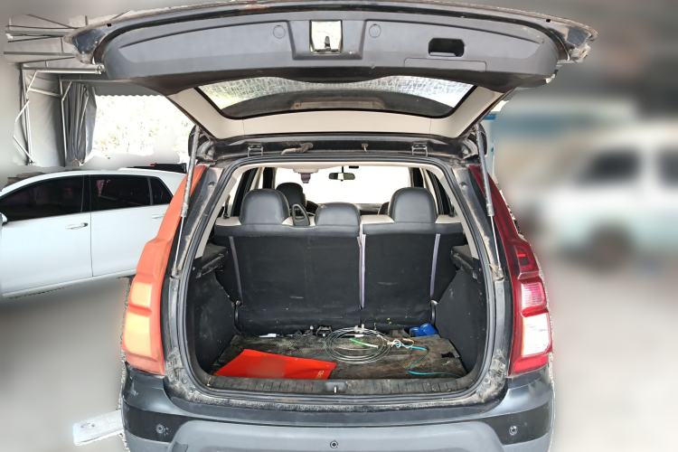 Used FORTHING Joyear XV 2016 1.6L CVT Comfort Model Trunk