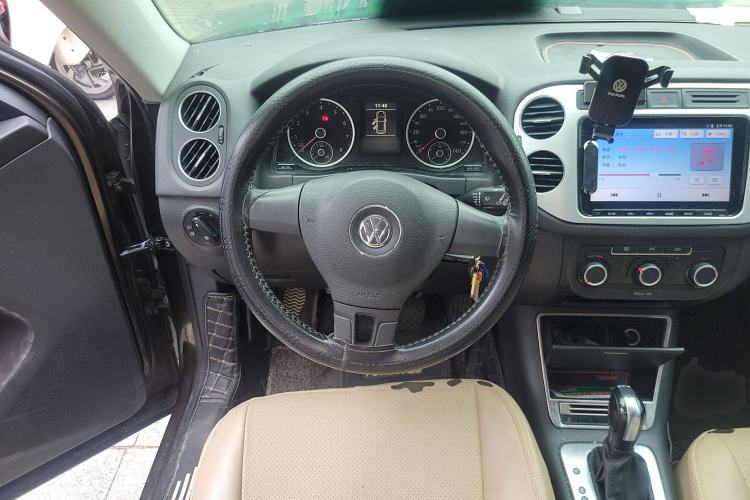 Used Volkswagen Tiguan 2016 300TSI Automatic Two-Wheel Drive Trend Edition Steering Wheel