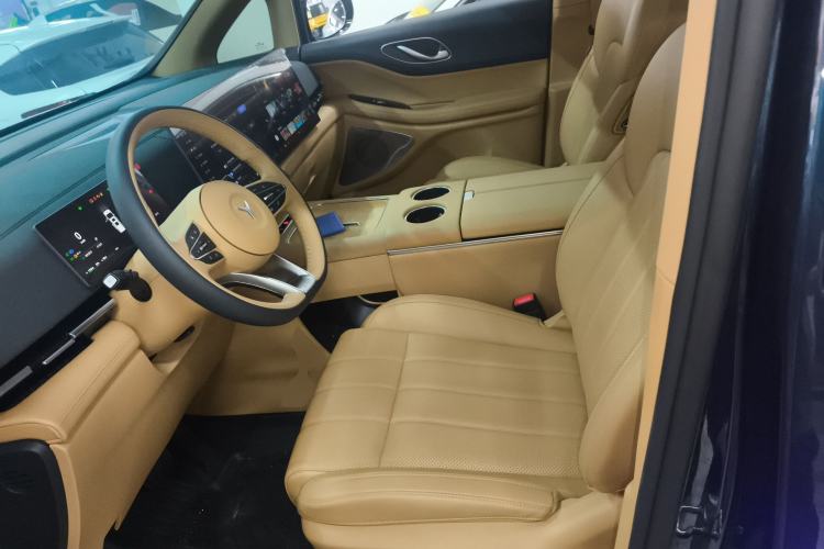 Used VOYAH Dream 2025 PHEV Four-Wheel Drive Prestige Kunpeng Edition Left Front Seat