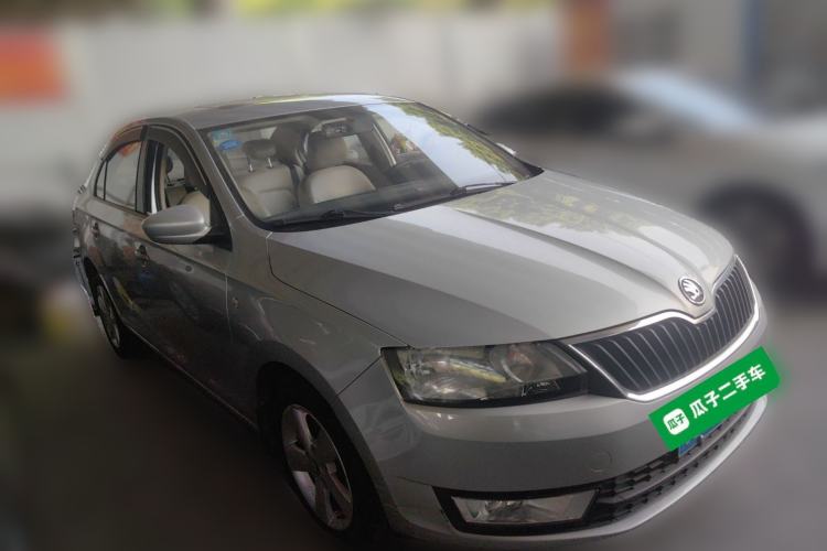Used Skoda Rapid 2013 1.6L Automatic Smart Selection Model