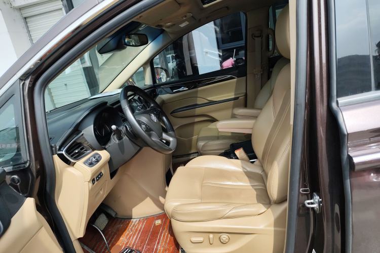 Used Buick GL8 2017 ES 28T Flagship Model China V Standard
