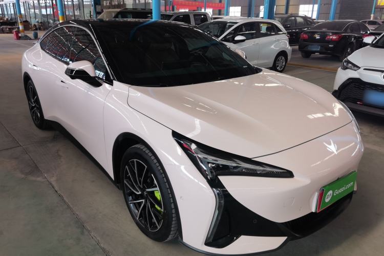 Used ARCFOX Alpha S5 2024 708MAX 200kW
