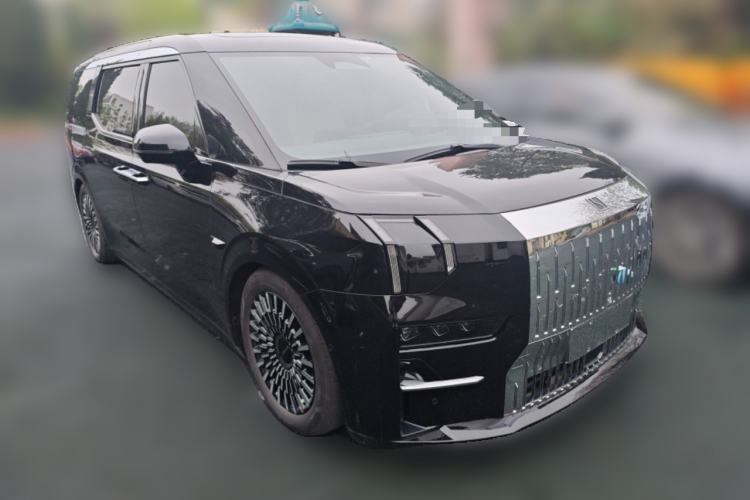 Used Zeekr 009 2022 Revised WE Version Front Right 45 Deg