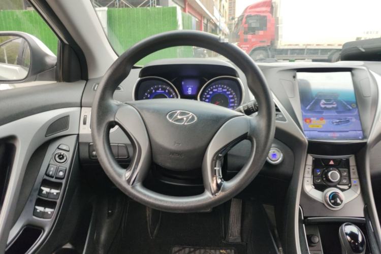 Used Hyundai Elantra (5th Generation / Langdong) 2015 1.6L Automatic Leading Model Steering Wheel