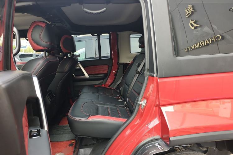 Used BAIC Off-Road BJ40 2020 2.0T Automatic Four-Wheel Drive Urban Hunter Edition Chivalrous Type Left Rear Seat