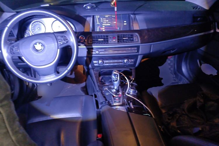 Used BMW 5 Series 2014 525Li Leading Model Center Console