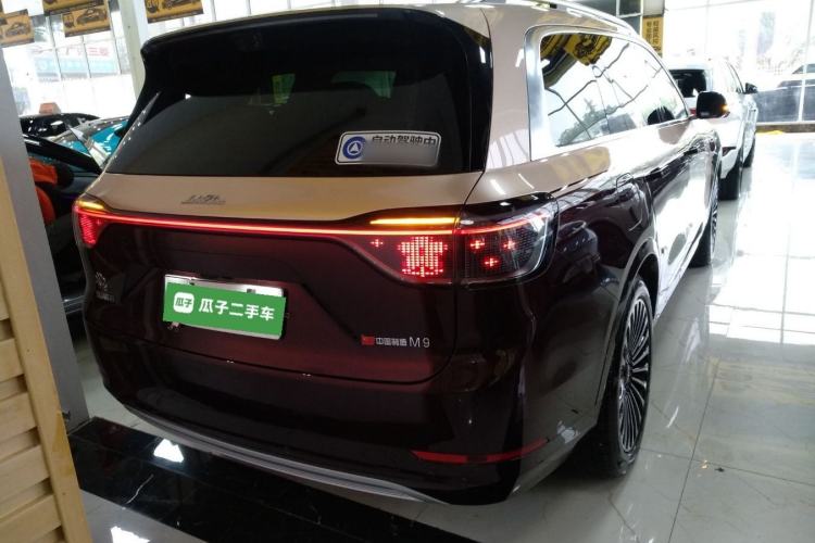 Used Hima AITO M9 2025 Extended-Range Ultra Version 52 kWh 6-Seater