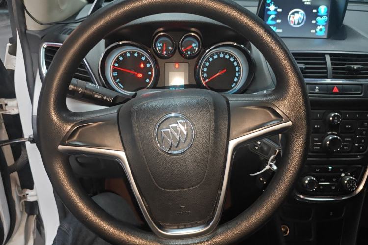 Used Buick Encore 2015 1.4T Manual Two-Wheel Drive Urban Advanced Model
