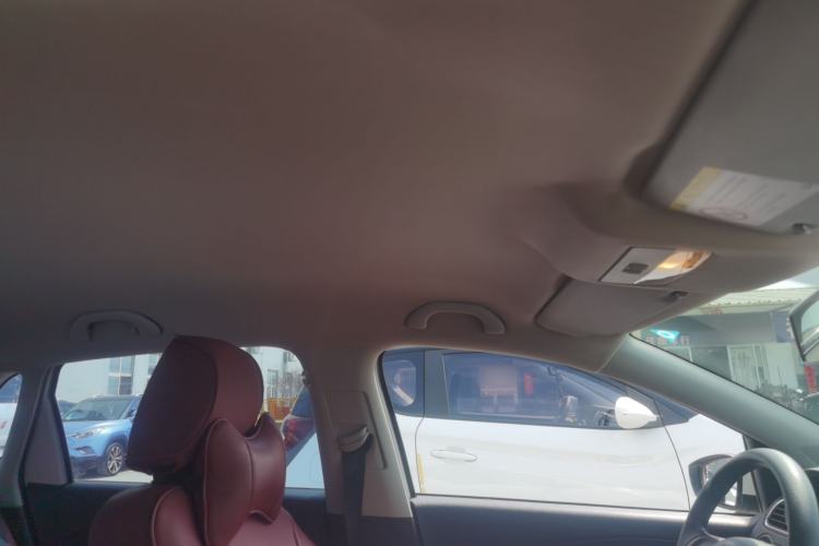 Used Volkswagen Polo 2014 1.6L Automatic Comfort Edition Headliner