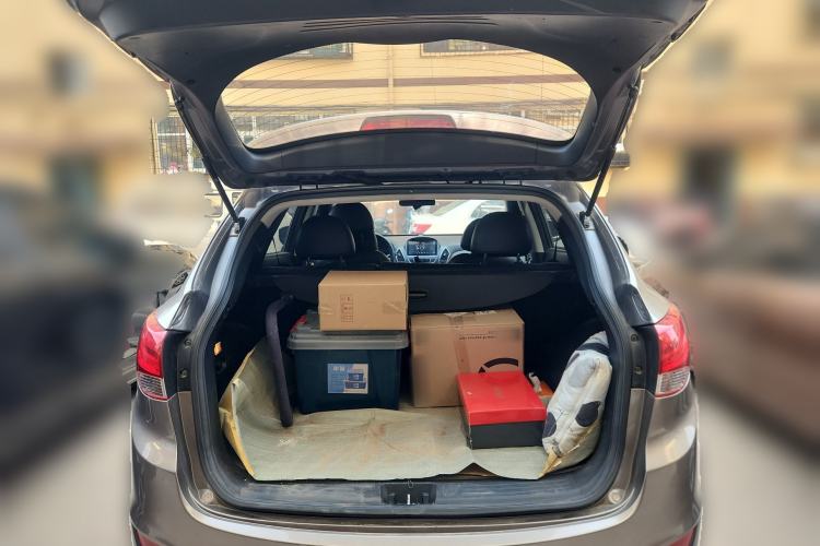 Used Hyundai ix35 2012 2.0L Automatic Two-Wheel Drive Elite Edition GLS
