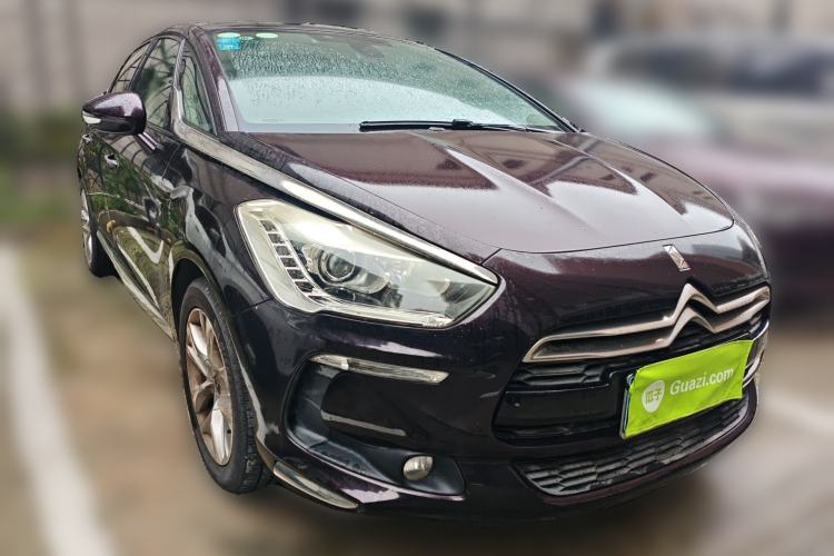 Used DS 5 2014 1.6T Luxury Edition THP160 Front Right 45 Deg