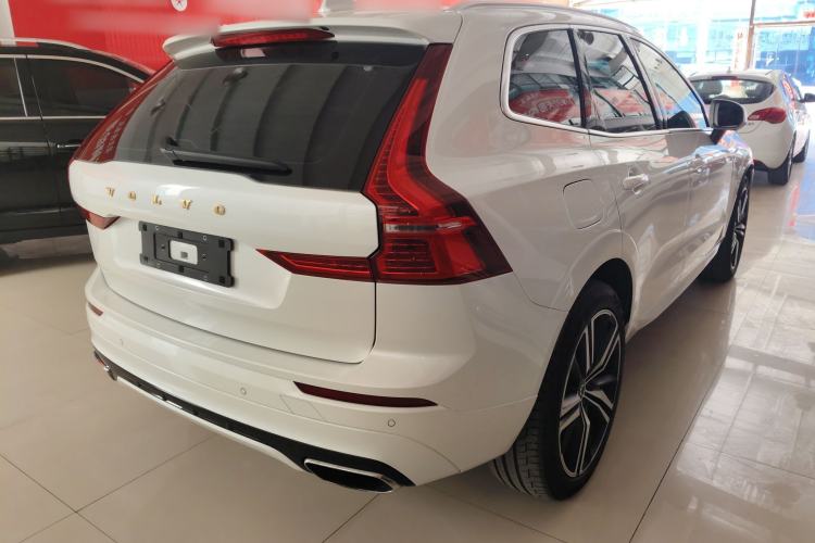 Used Volvo XC60 New Energy 2019 T8 E-Drive Hybrid Intelligent Luxury Sport Edition China V Standard
