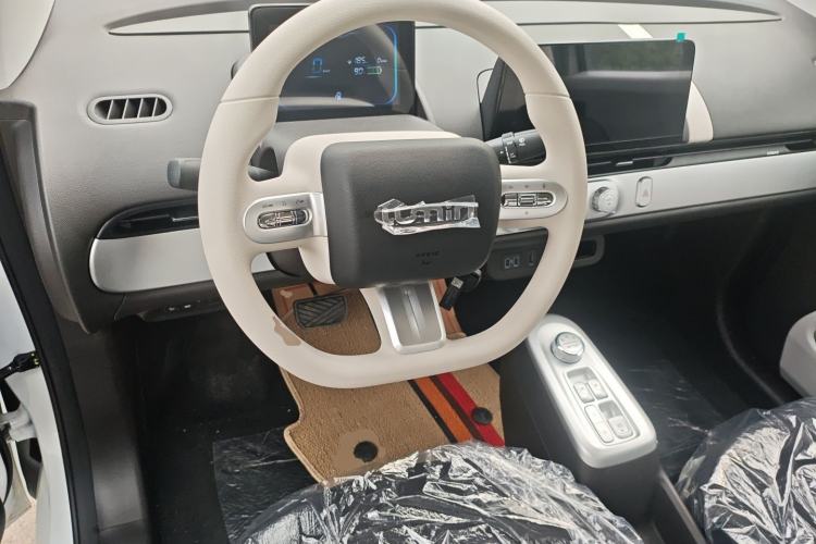 Used CHANGAN NEVO Lumin 2026 Model Treasure Edition 205km Passionate Beige Ningde Steering Wheel