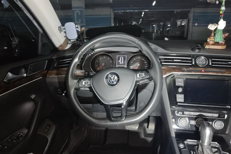 Used Volkswagen Magotan 2019 330TSI DSG Luxury Model China V Standard