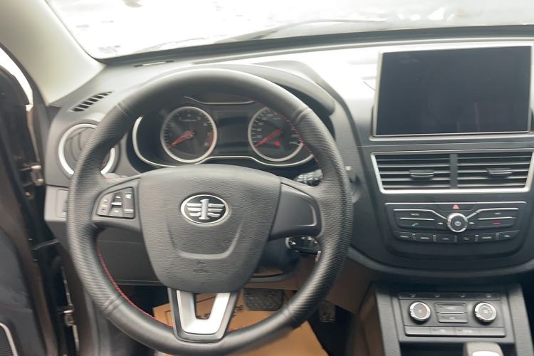 Used Bestune X40 2017 1.6L Automatic Luxury Model
