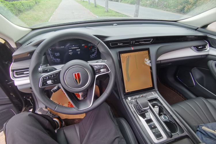 Used Hongqi H5 2025 1.5T DCT Qiyun 500 000th Unit Commemorative Edition Center Console