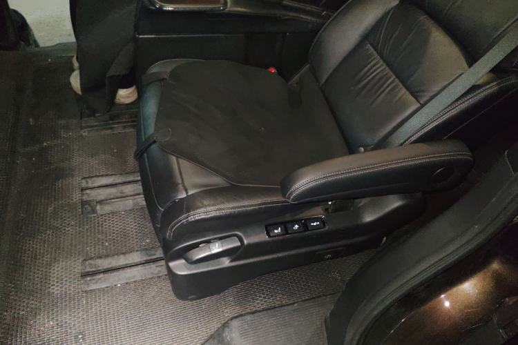 Used Honda Elysion 2016 2.4L Luxury Edition
