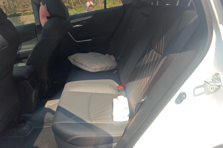 Used Toyota RAV4 2024 Dual-Motor 2.5L E-CVT Two-Wheel Drive Elite Plus Edition