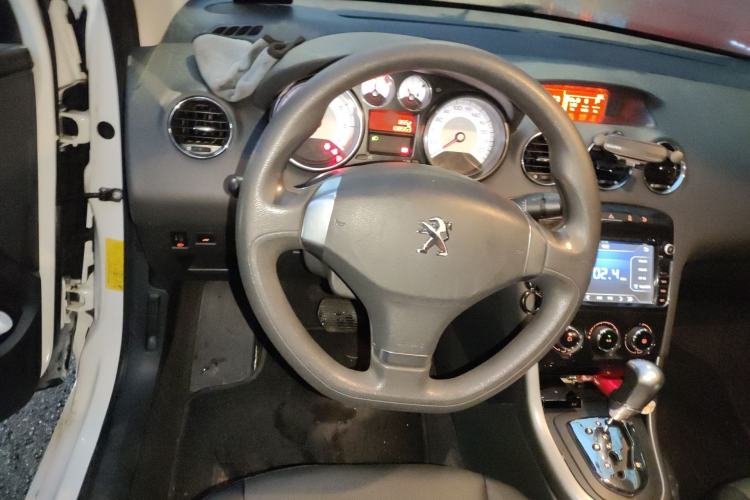 Used Peugeot 408 2013 2.0L Automatic Comfort Edition Steering Wheel