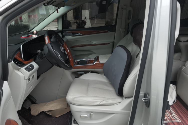 Used Buick GL8 2021 ES Landtrek 653T Comfort Edition
