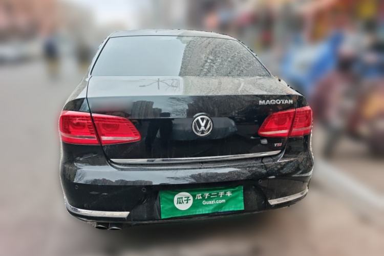 Used Volkswagen Magotan 2015 Revised 1.8TSI Prestige Version Rear