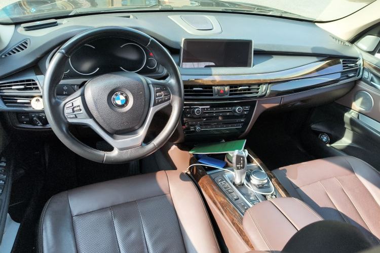 Used BMW X5 2017 xDrive28i
