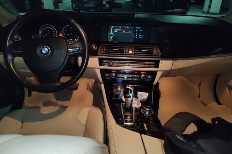 Used BMW 5 Series 2011 523Li Luxury Model
